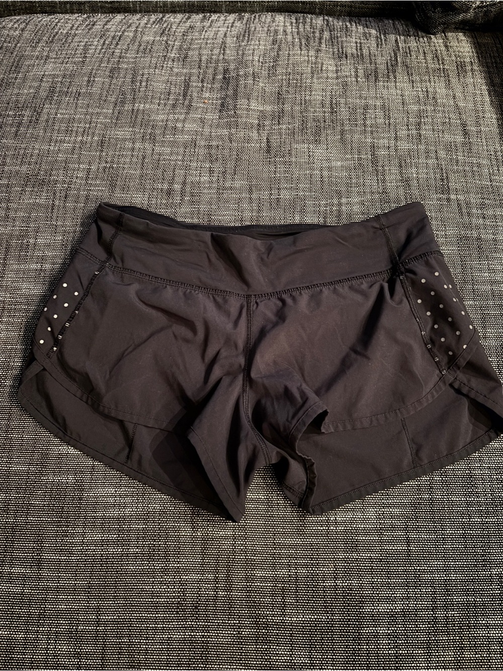 Lululemon Speed Short Black Reflective - Size 6